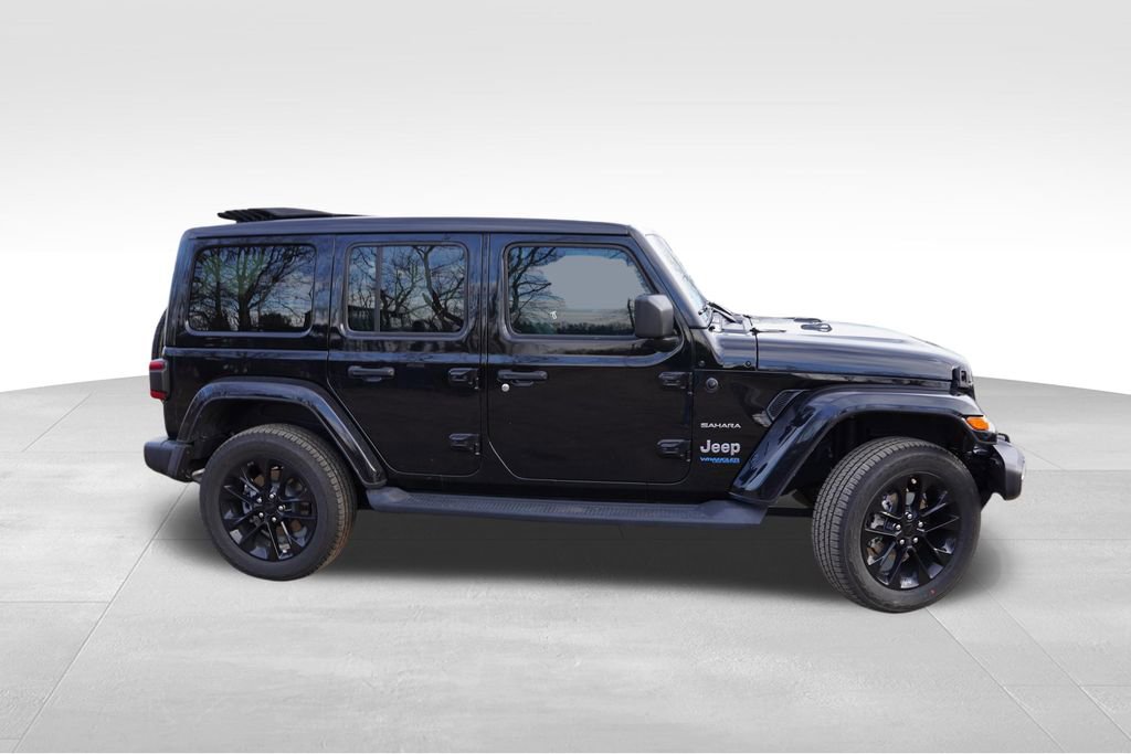 Used 2021 Jeep Wrangler Unlimited Sahara w/ Cold Weather Group image 2
