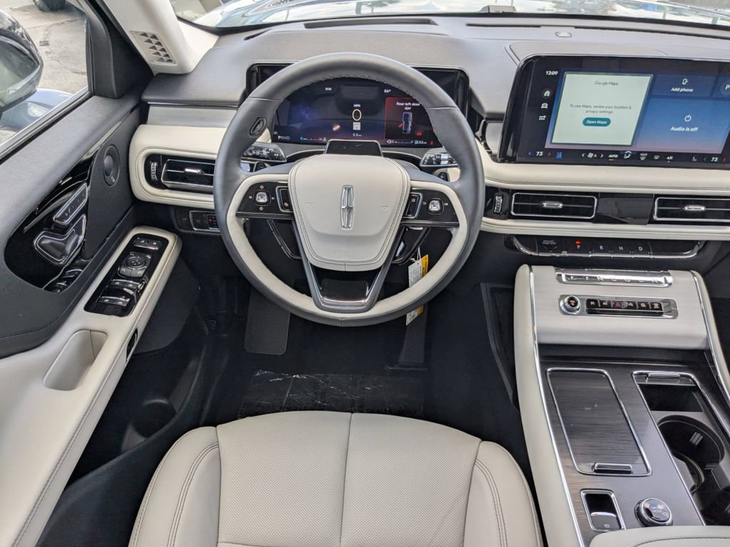 New 2026 Lincoln Aviator Reserve w/ Illumination Package RWD image 17