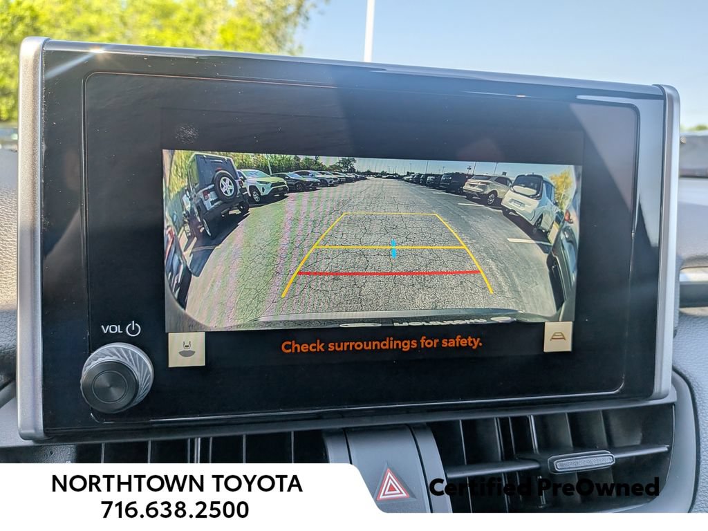 Used 2025 Toyota RAV4 XLE AWD/4WD image 10