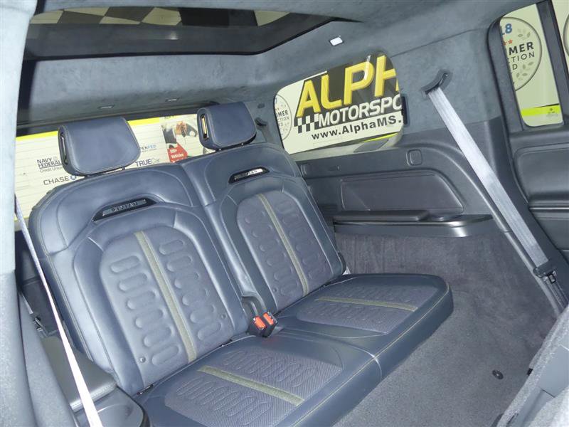 Used 2024 Rivian R1T Adventure image 4