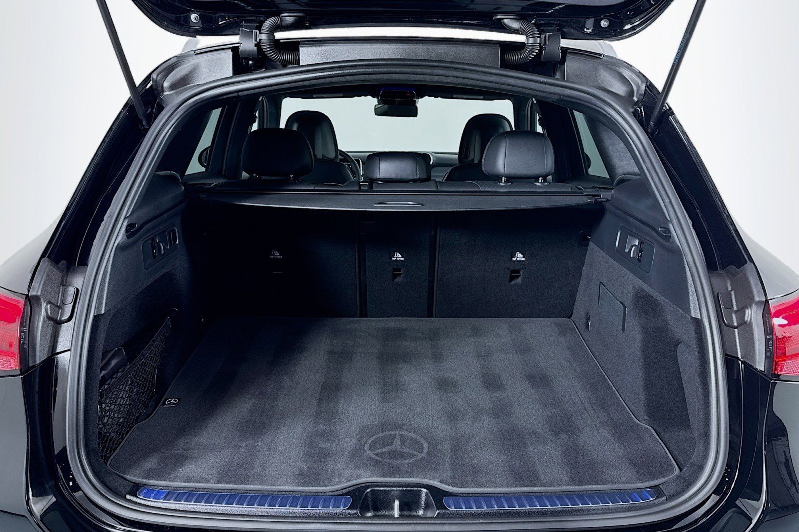 Certified 2025 Mercedes-Benz GLC 300 image 23