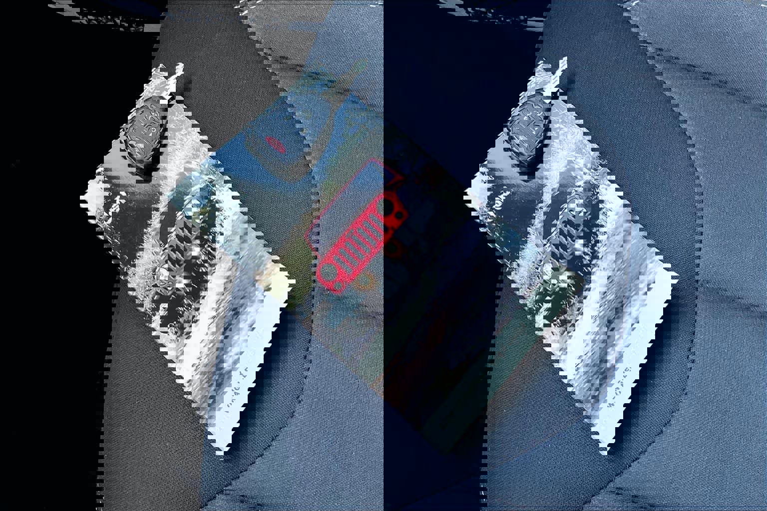 Used 2016 Jeep Wrangler Unlimited Sahara w/ Max Tow Package image 15