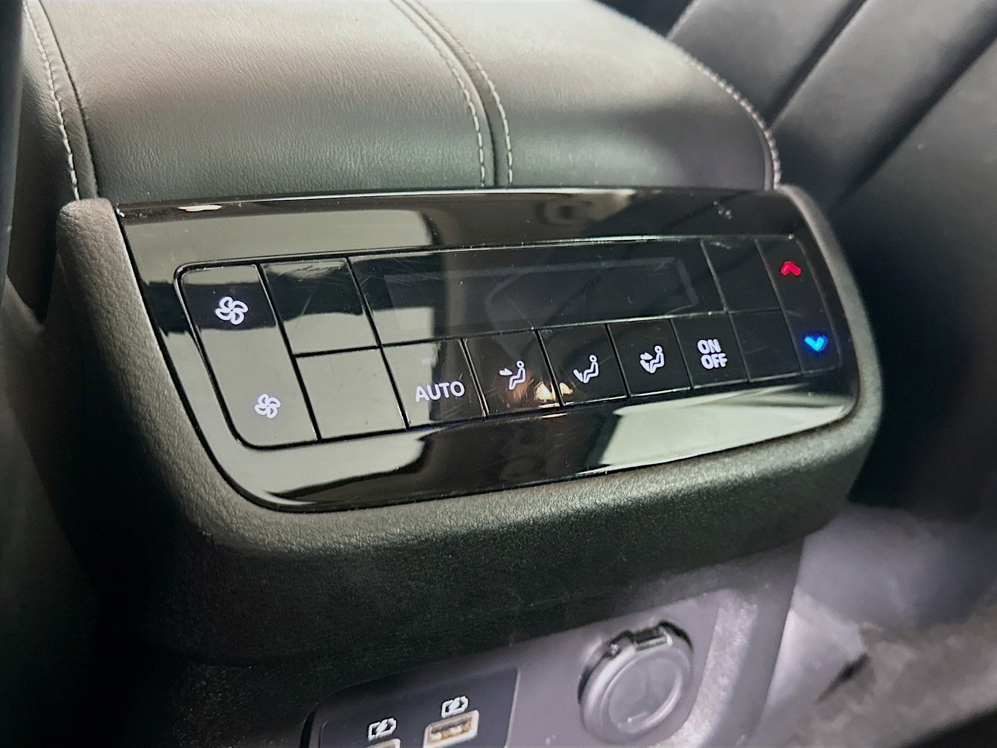 Used 2023 INFINITI QX60 Luxe w/ Cargo Package image 28