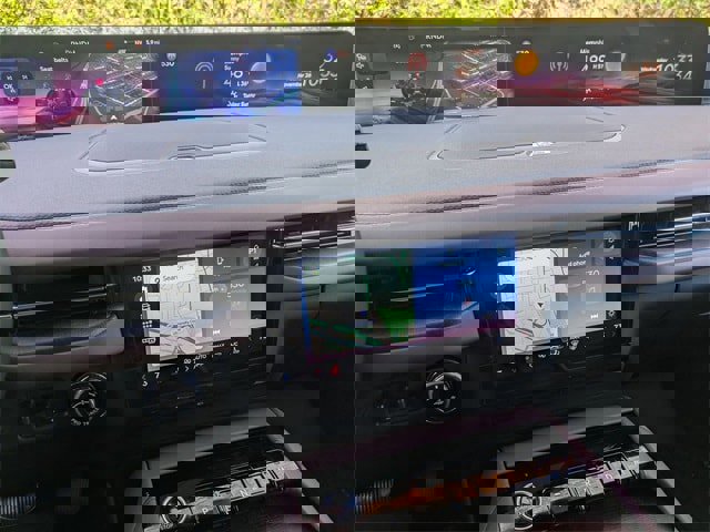 New 2025 Lincoln Navigator Reserve image 8