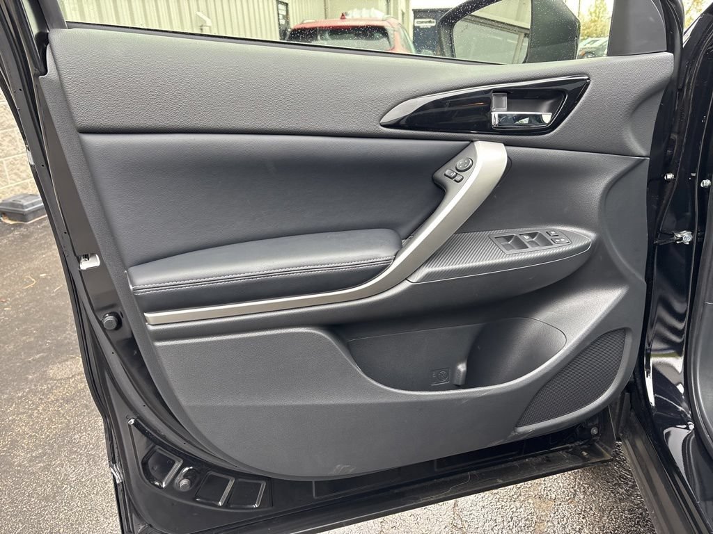 Used 2024 Mitsubishi Eclipse Cross SE AWD/4WD image 17