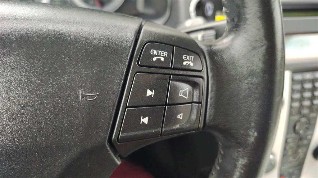 Used 2013 Volvo C70 T5 w/ Climate Pkg image 16