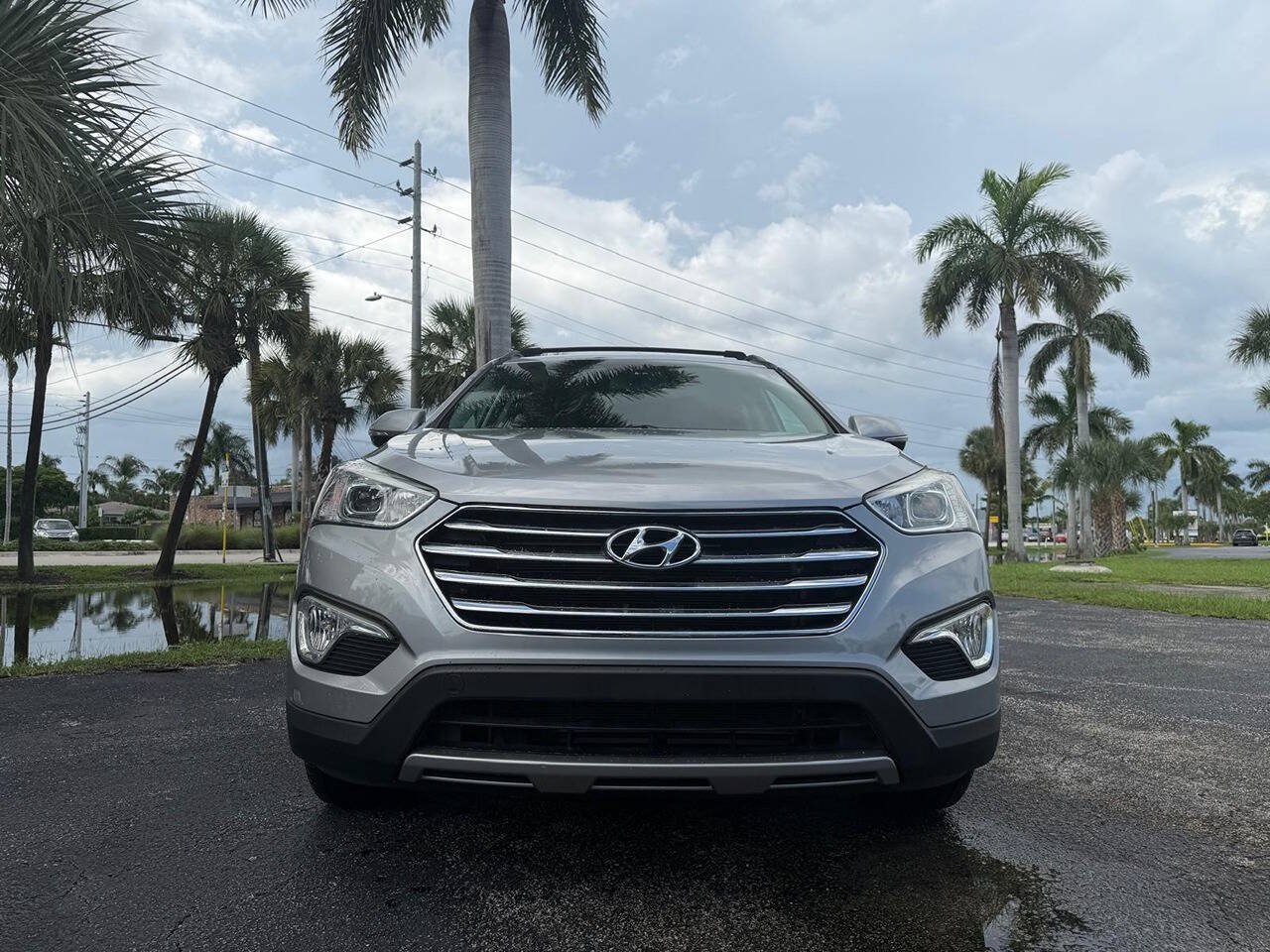 Used 2015 Hyundai Santa Fe GLS w/ Option Group 02 FWD image 11