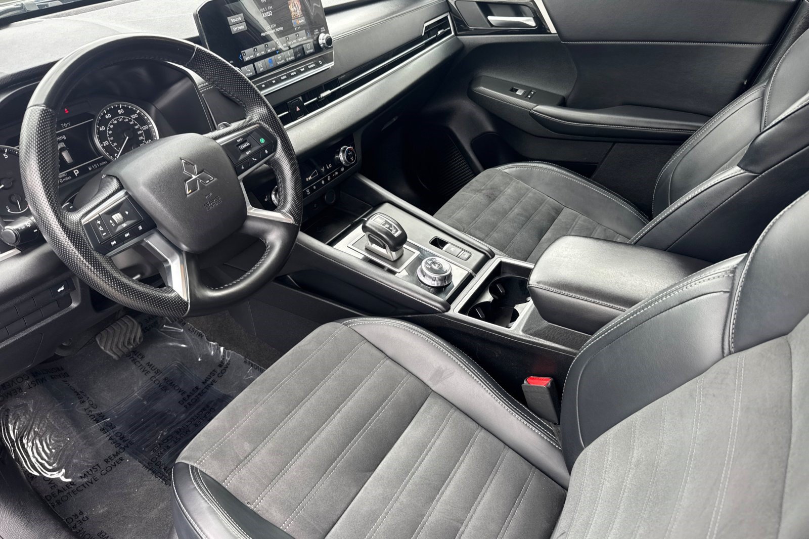 Used 2024 Mitsubishi Outlander SE AWD/4WD image 4
