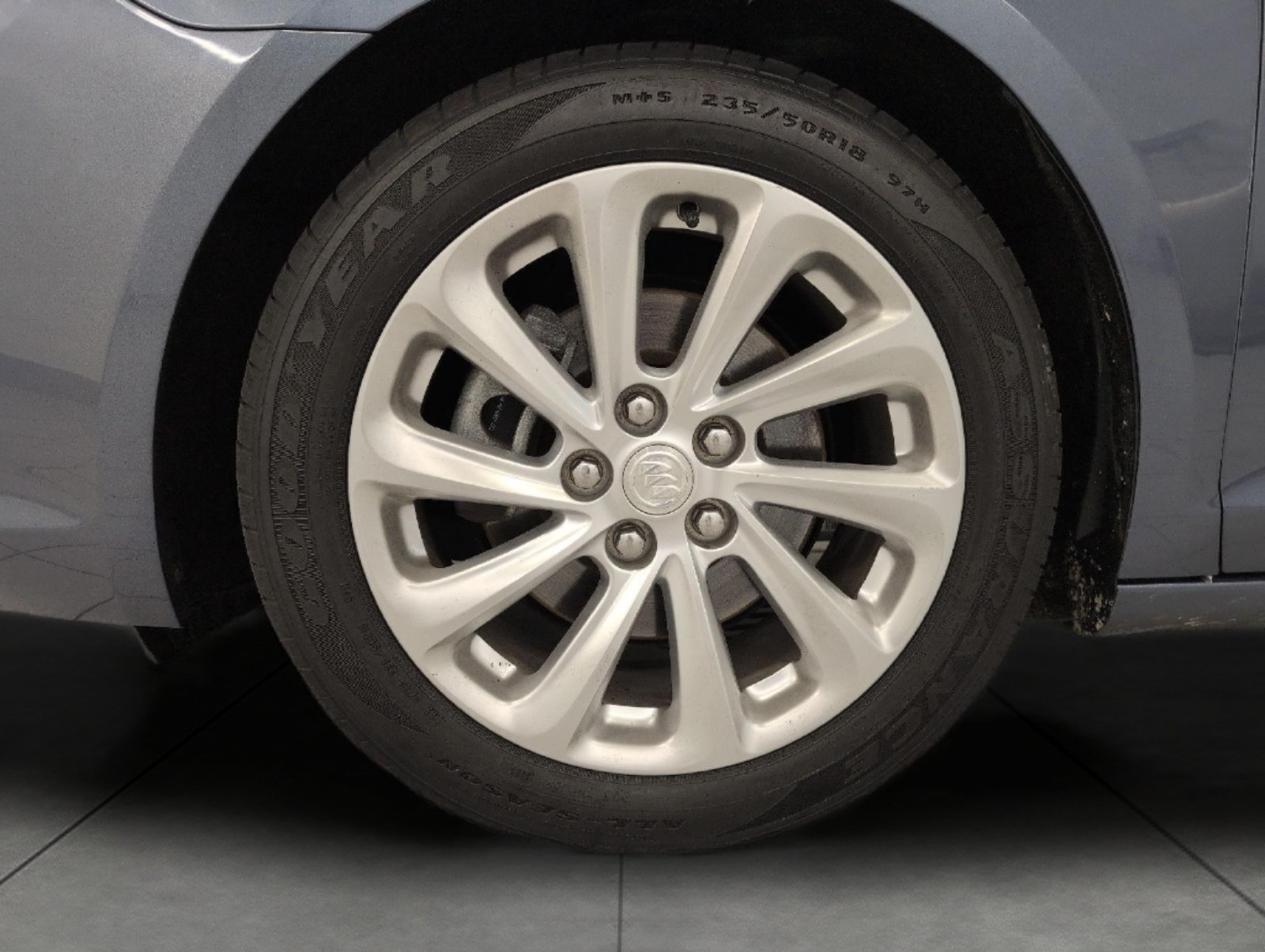 Used 2014 Buick LaCrosse Leather FWD image 3