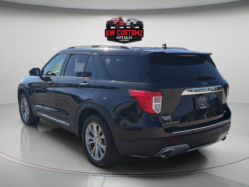 Used 2021 Ford Explorer Limited w/ Equipment Group 301A AWD/4WD image 5