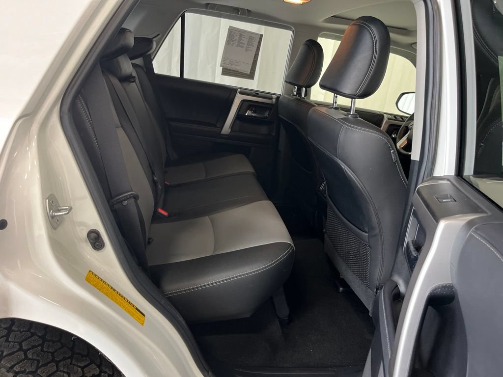 Used 2021 Toyota 4Runner SR5 Premium w/ Moonroof Package AWD/4WD image 25