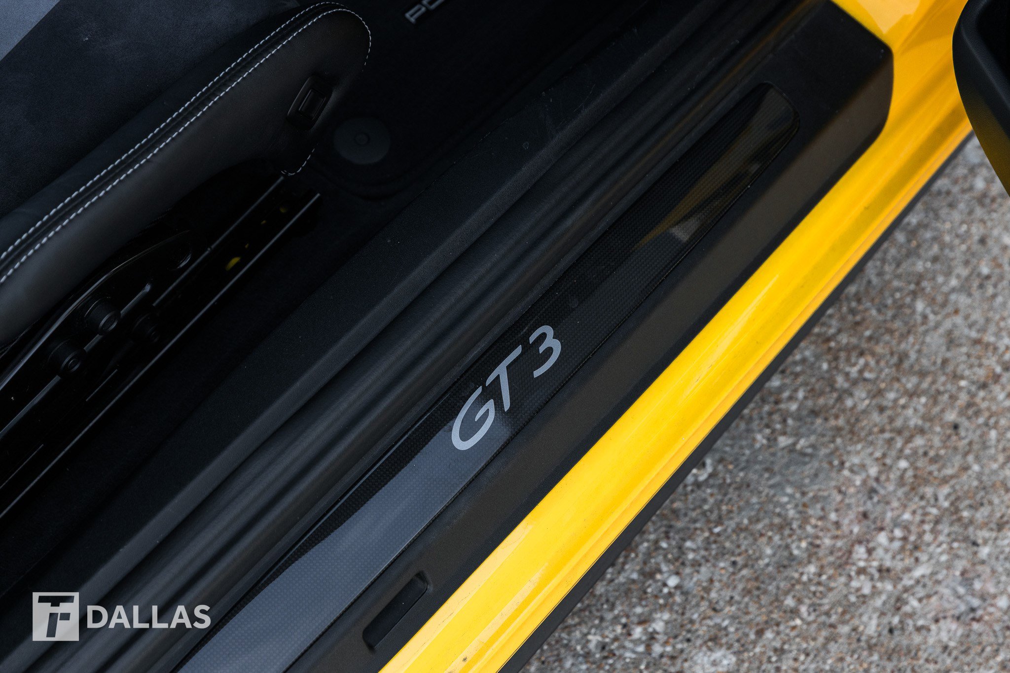 Used 2018 Porsche 911 GT3 w/ Sport Chrono Package image 35