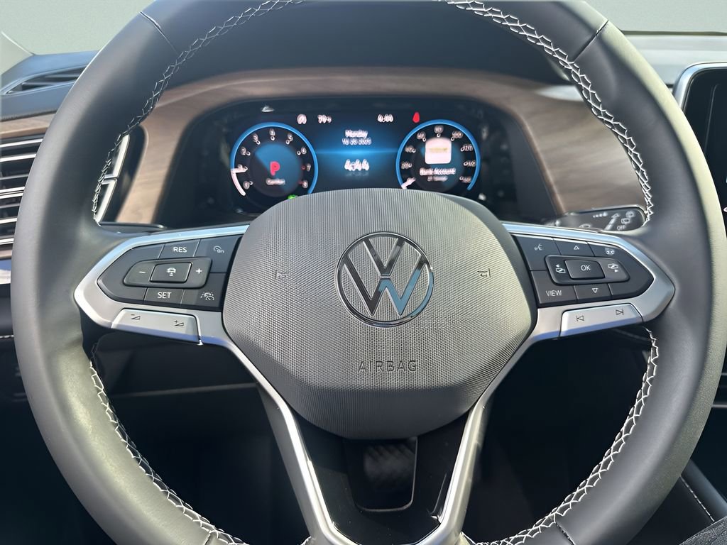 New 2026 Volkswagen Atlas SE FWD image 14