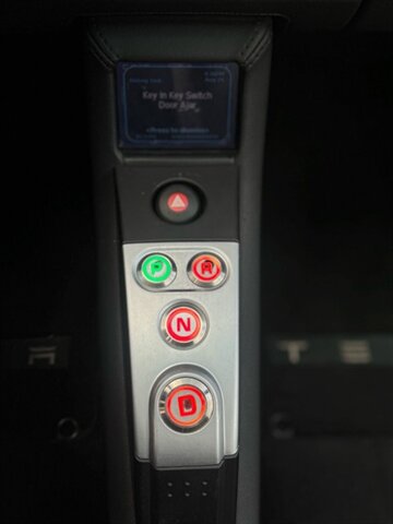 Used 2010 Tesla Roadster RWD image 10
