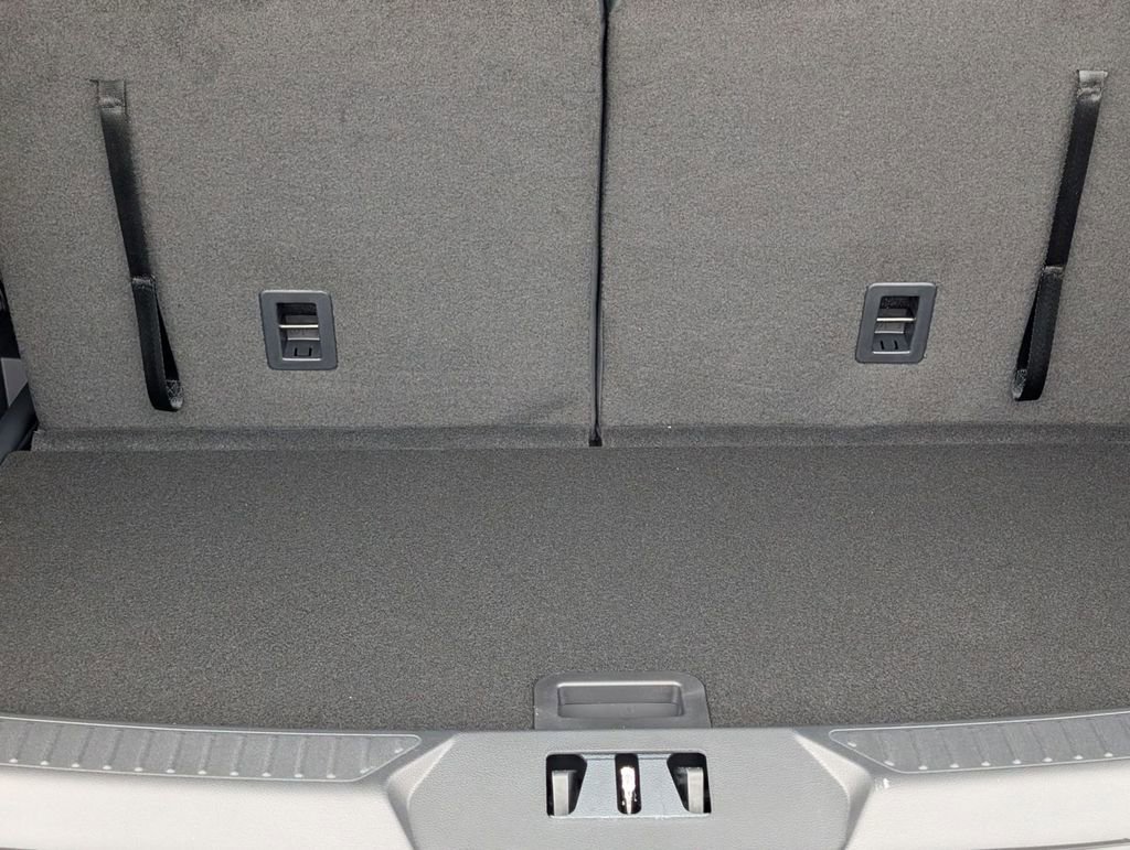 New 2026 Ford Explorer ST-Line w/ ST-Line Street Pack image 17