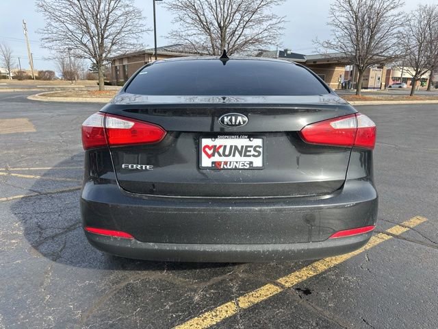 Used 2016 Kia Forte LX image 10