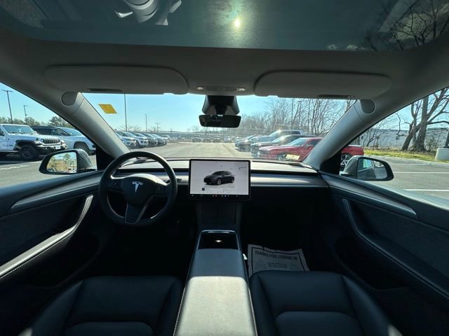 Used 2024 Tesla Model Y Long Range image 2