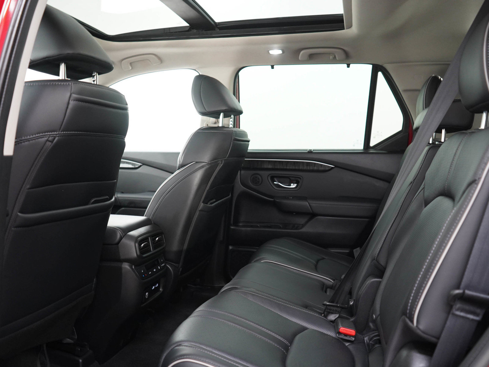 Used 2023 Honda Pilot Touring image 19