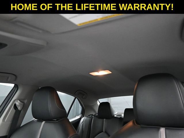 Used 2021 Toyota Camry SE FWD image 31