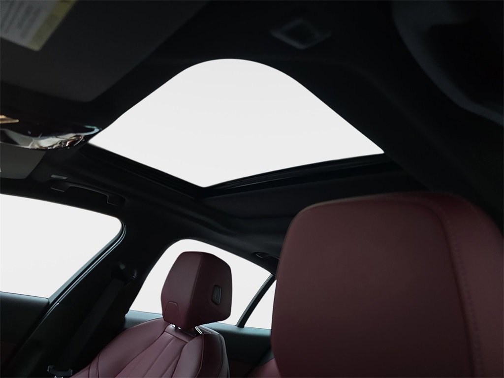 Used 2026 BMW 530i xDrive w/ M Sport Package image 33