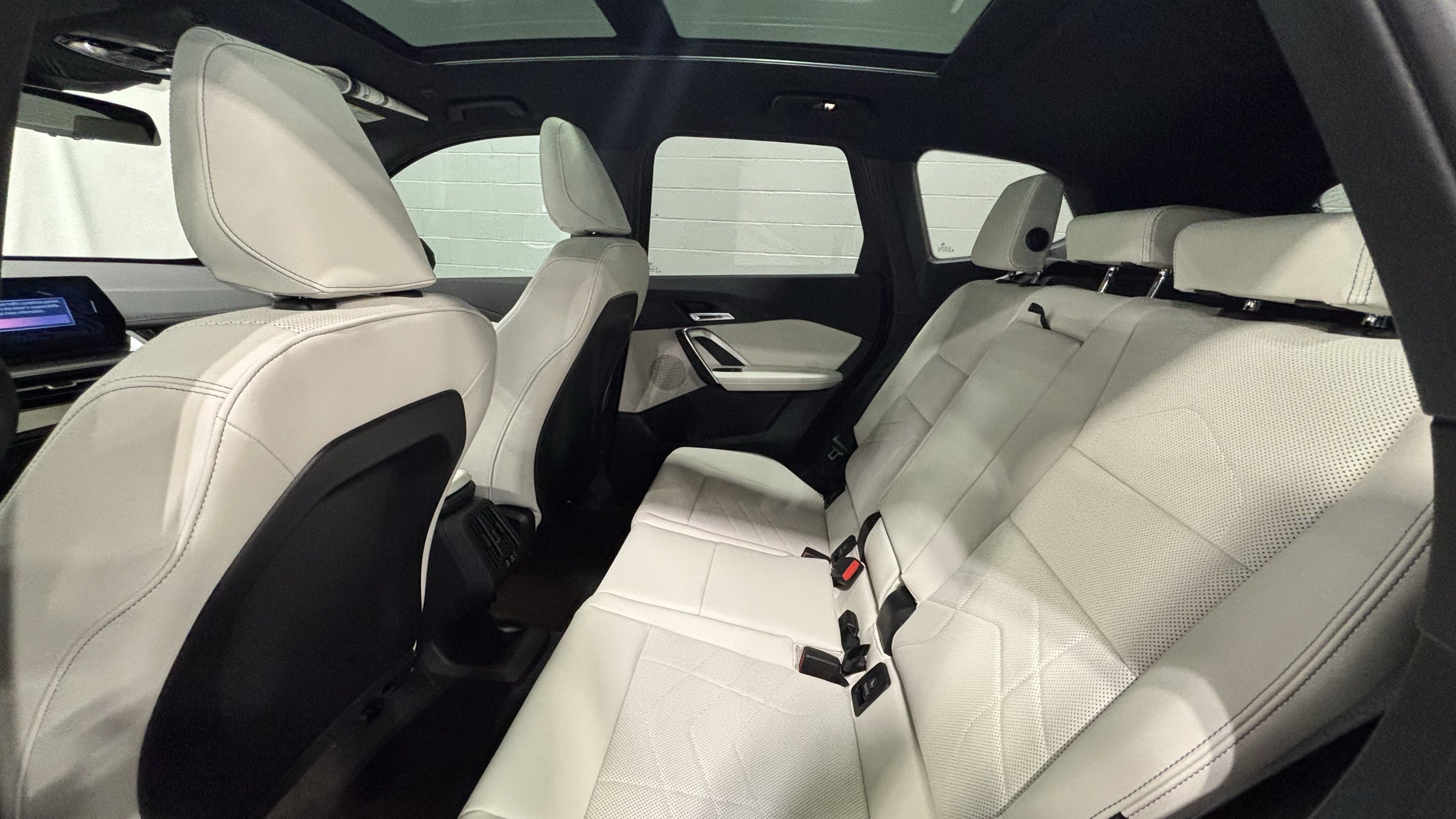 New 2026 BMW X1 xDrive28i w/ Technology Package AWD/4WD image 29
