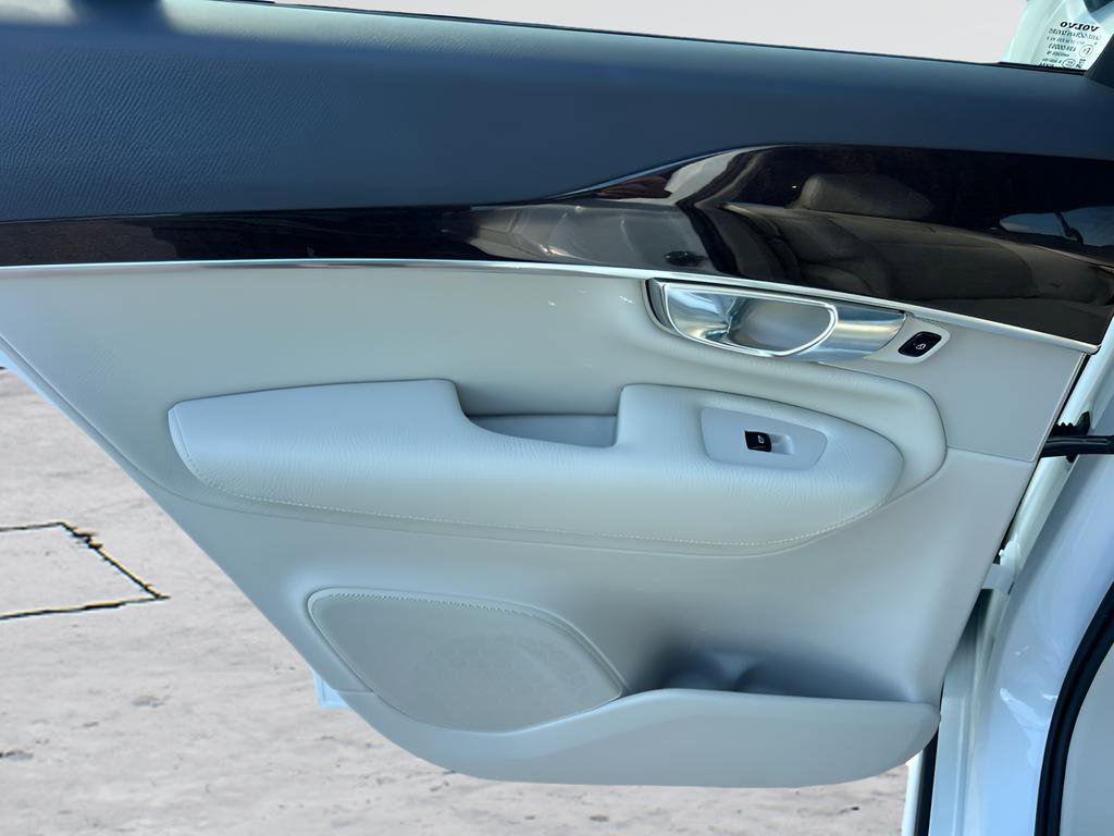 Used 2019 Volvo XC90 T5 Momentum w/ Protection Package Premier AWD/4WD image 24