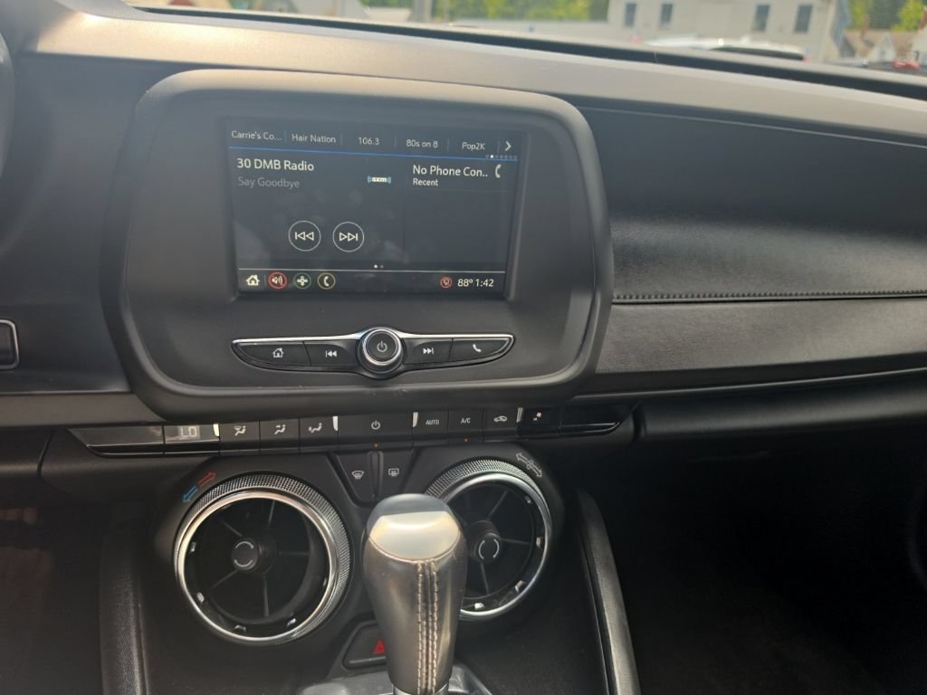 Used 2019 Chevrolet Camaro LT RWD image 18