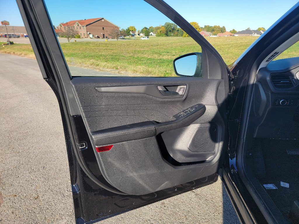 New 2026 Ford Escape Active image 12