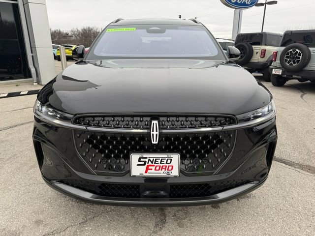 Used 2024 Lincoln Nautilus Reserve w/ Equipment Group 202A image 2