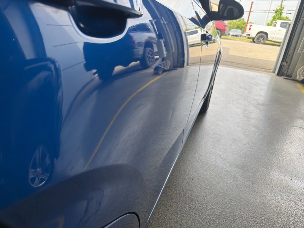Used 2016 Chevrolet Sonic LT FWD image 11