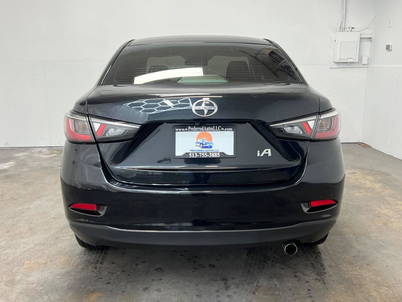 Used 2016 Scion iA FWD image 5