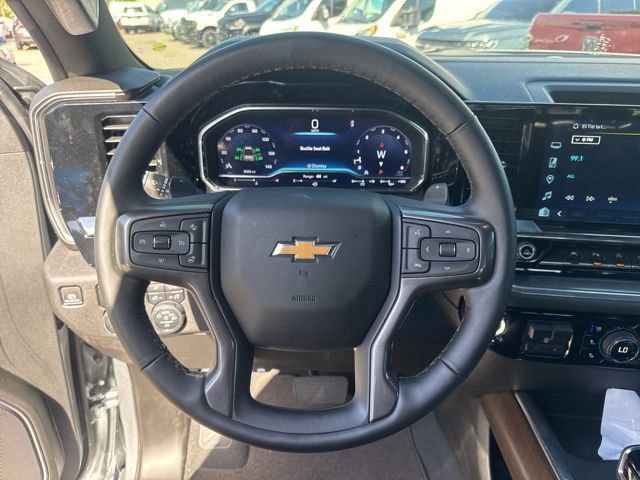 Used 2025 Chevrolet Silverado 1500 High Country image 14
