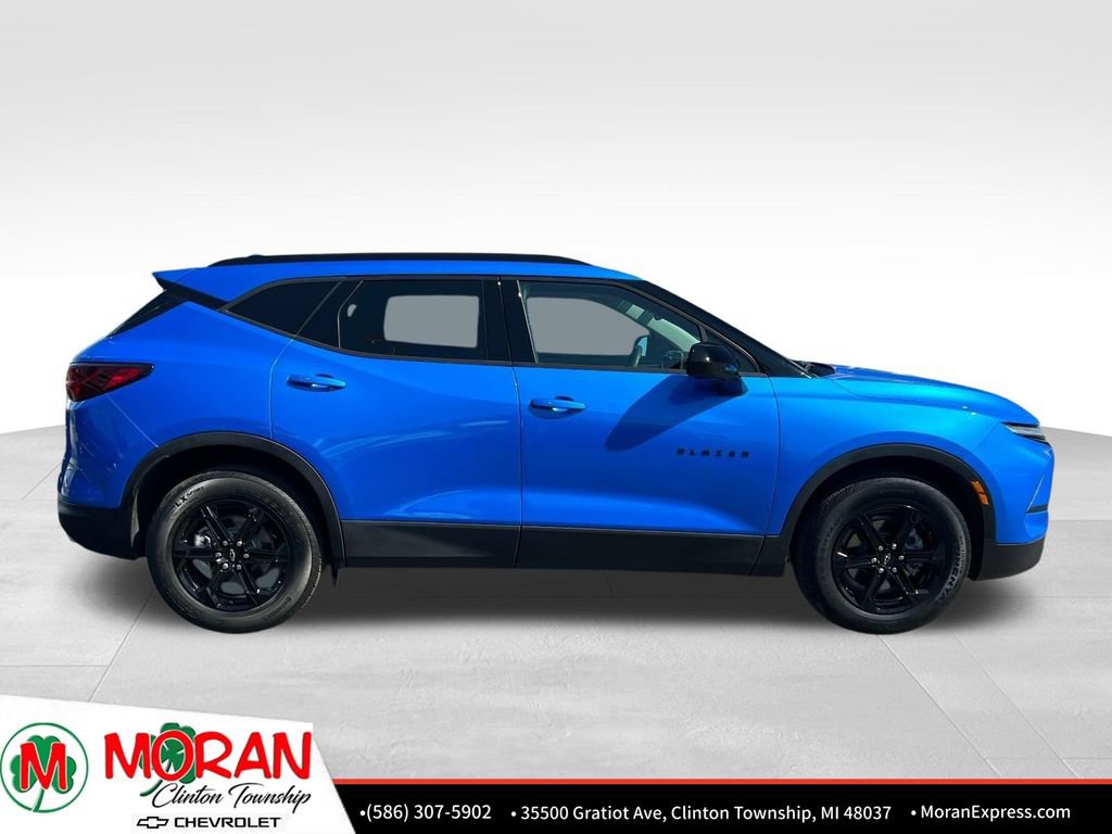 Certified 2025 Chevrolet Blazer LT AWD/4WD image 7