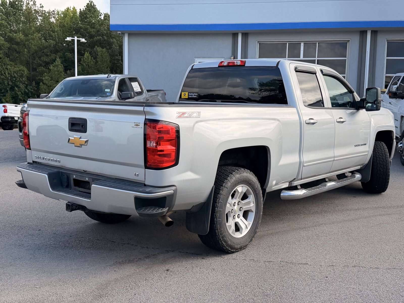 Used 2016 Chevrolet Silverado 1500 LT w/ All Star Edition AWD/4WD image 12