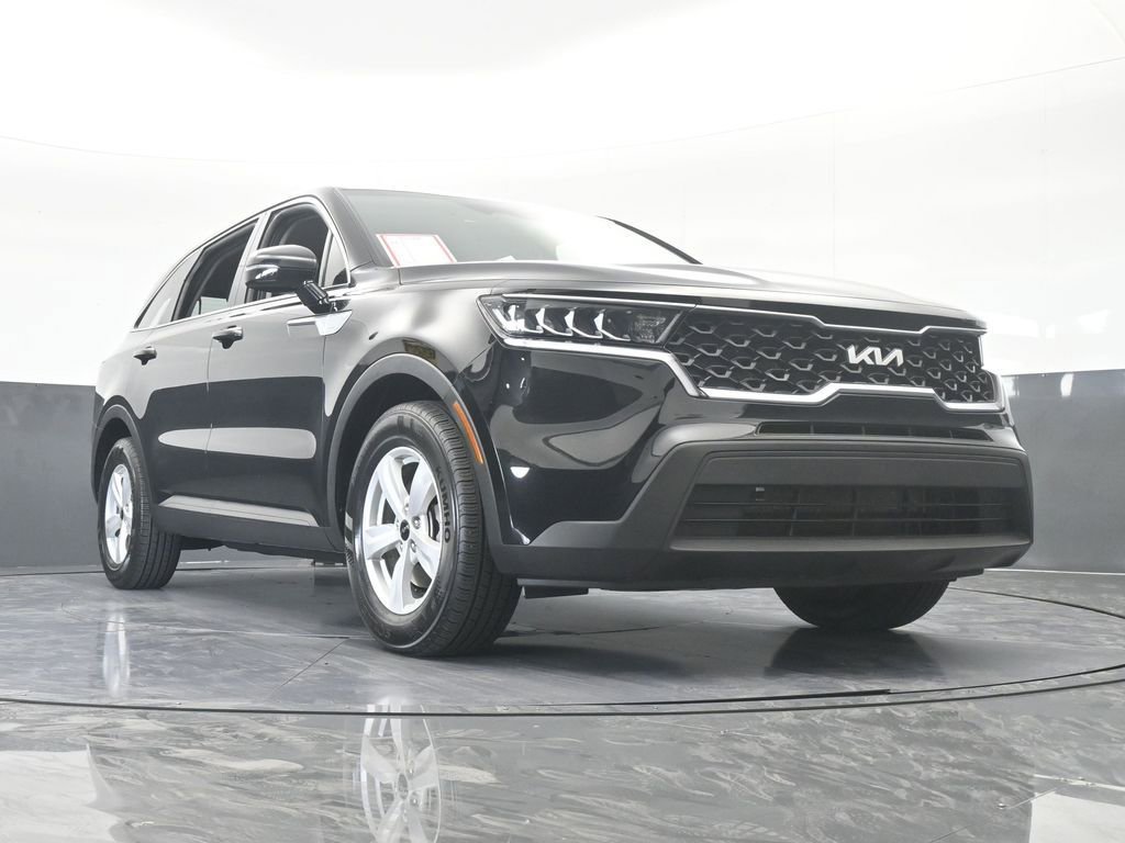 Used 2022 Kia Sorento LX image 61