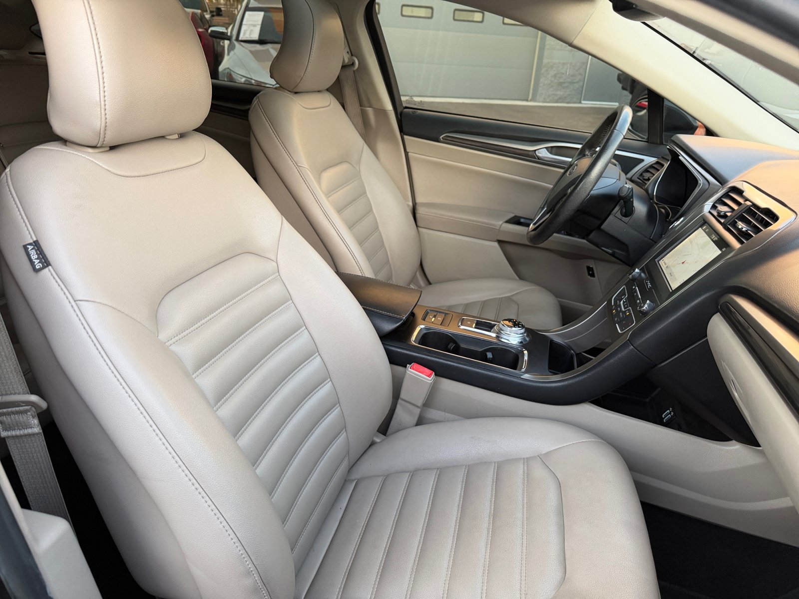 Used 2019 Ford Fusion SEL FWD image 32