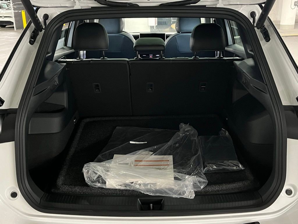 New 2026 Volkswagen Tiguan SE R-Line image 38