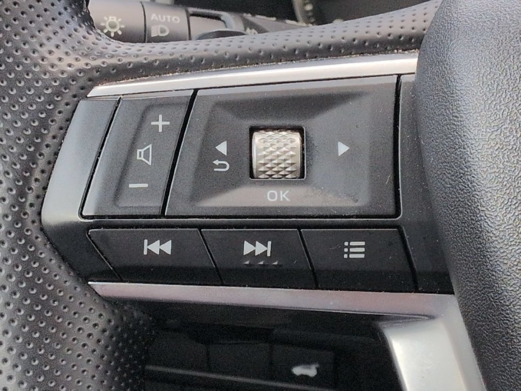 Used 2025 Mitsubishi Outlander SE AWD/4WD image 20