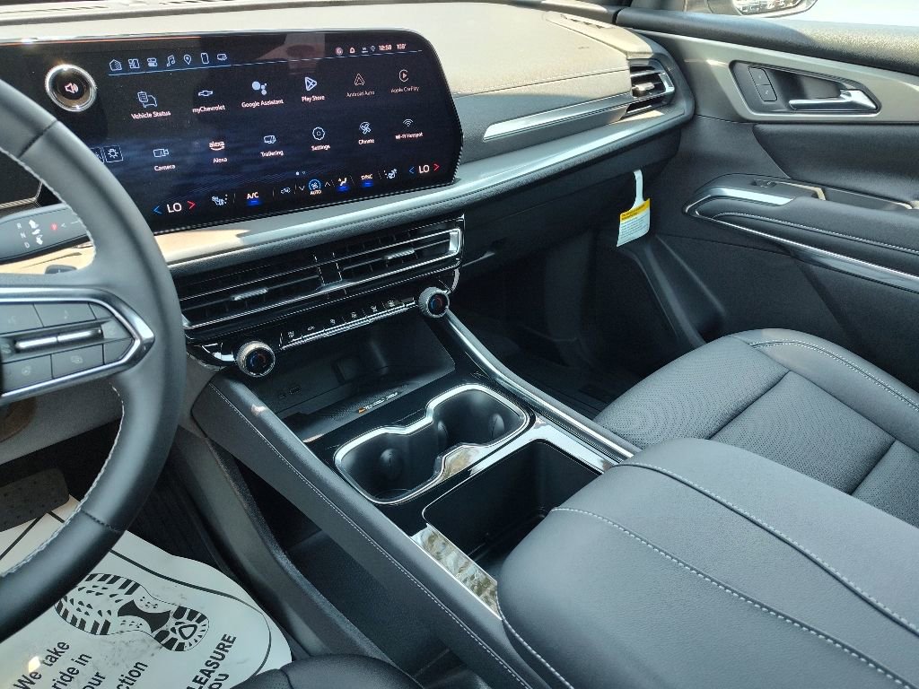 New 2025 Chevrolet Traverse LT w/ LPO, Floor Liner Package image 14