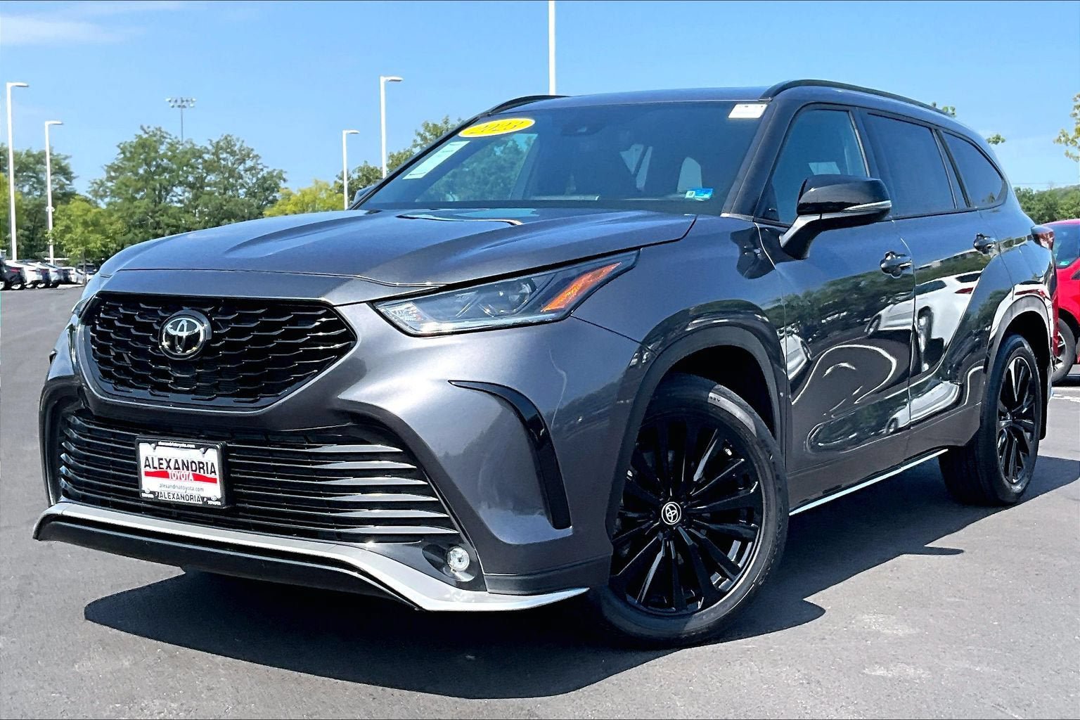 Used 2023 Toyota Highlander XSE