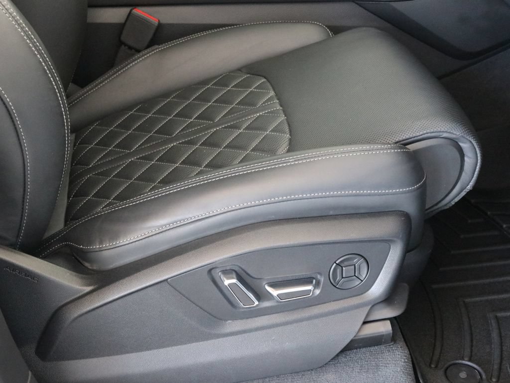Used 2023 Audi SQ7 Premium Plus AWD/4WD image 50