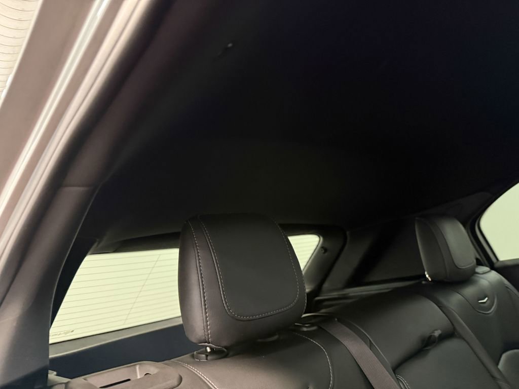 Used 2023 Cadillac XT4 Premium Luxury image 16