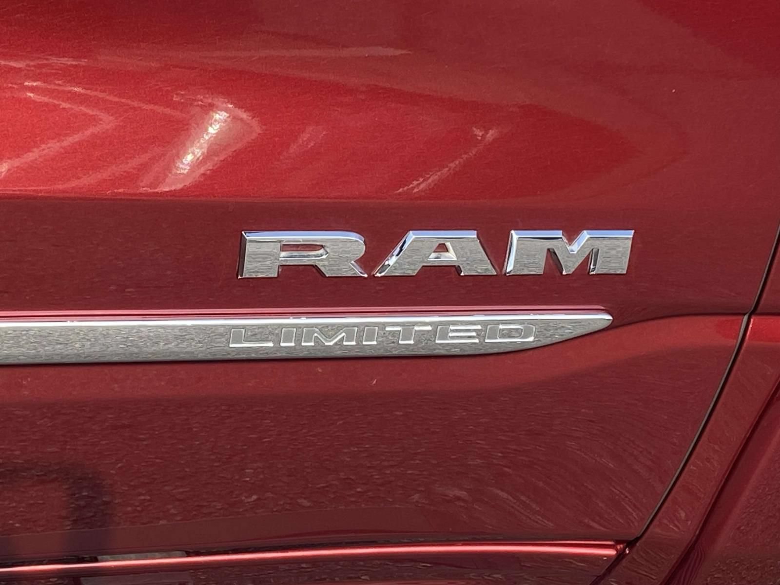 Used 2020 RAM 1500 Limited AWD/4WD image 14