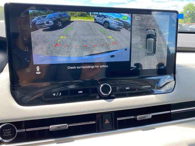 New 2025 Mitsubishi Outlander AWD image 11