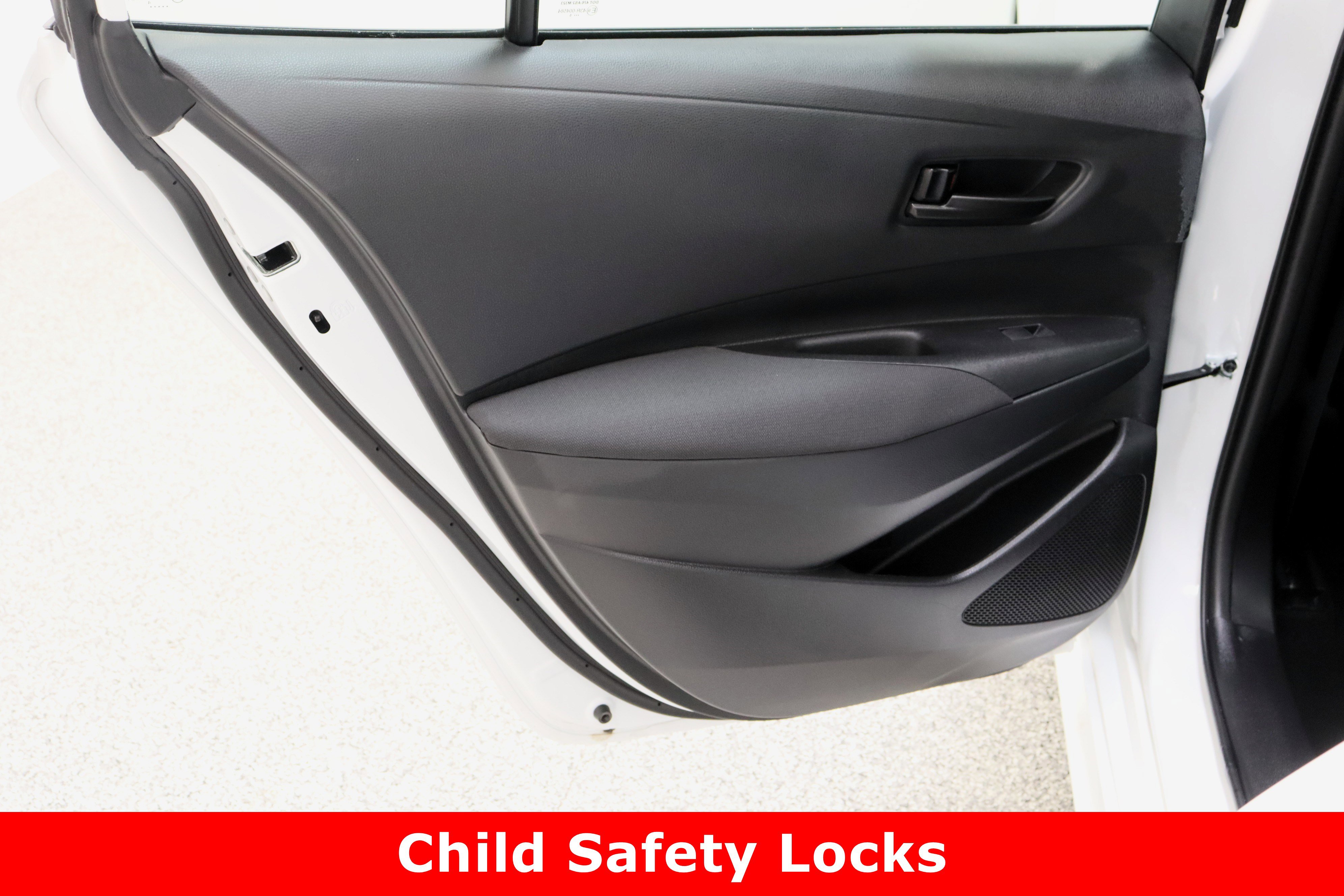 Certified 2025 Toyota Corolla LE image 23