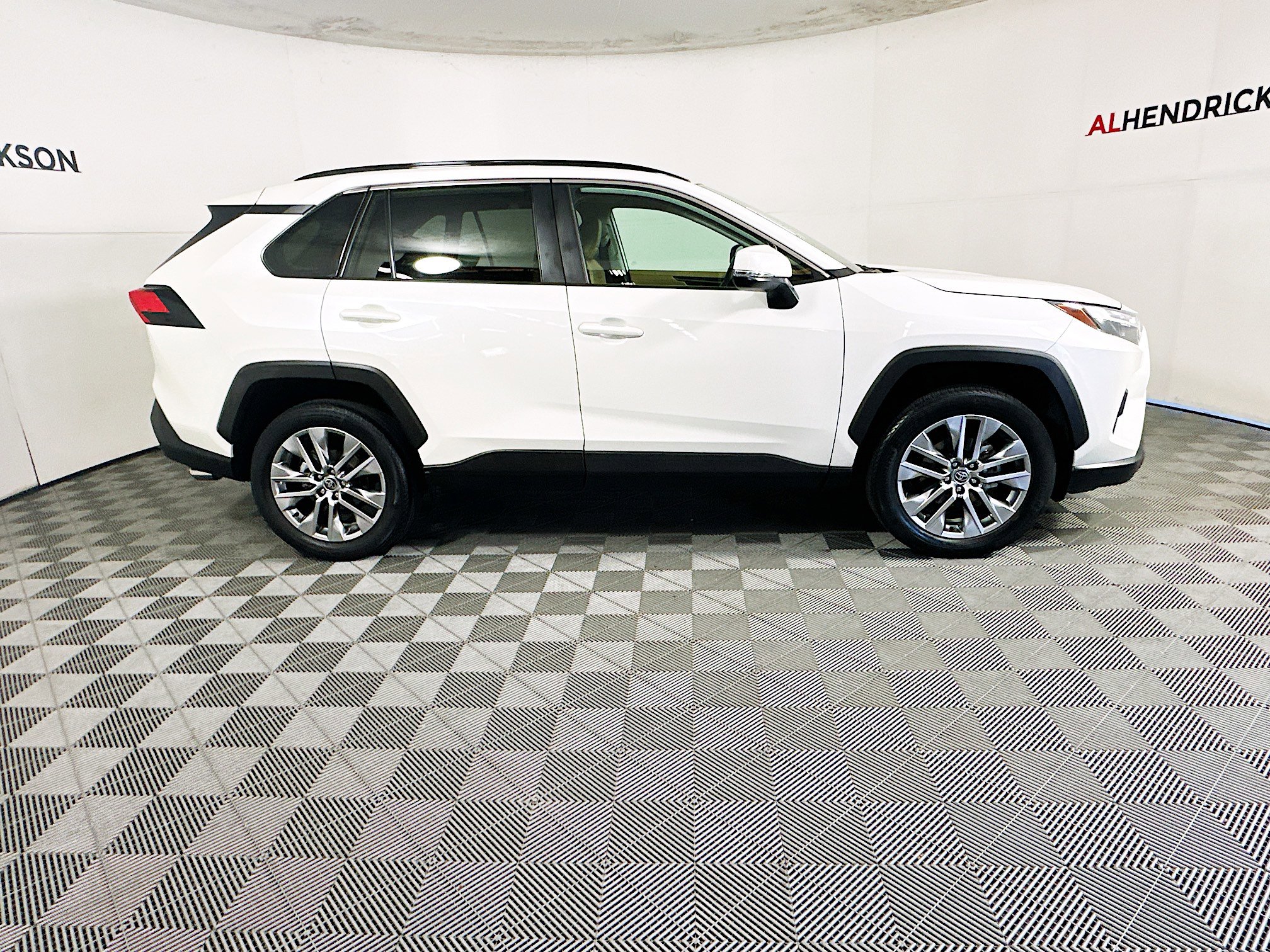 Used 2022 Toyota RAV4 XLE Premium video 2