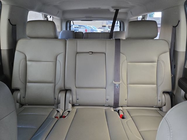 Used 2019 Chevrolet Suburban LT w/ Luxury Package AWD/4WD image 28
