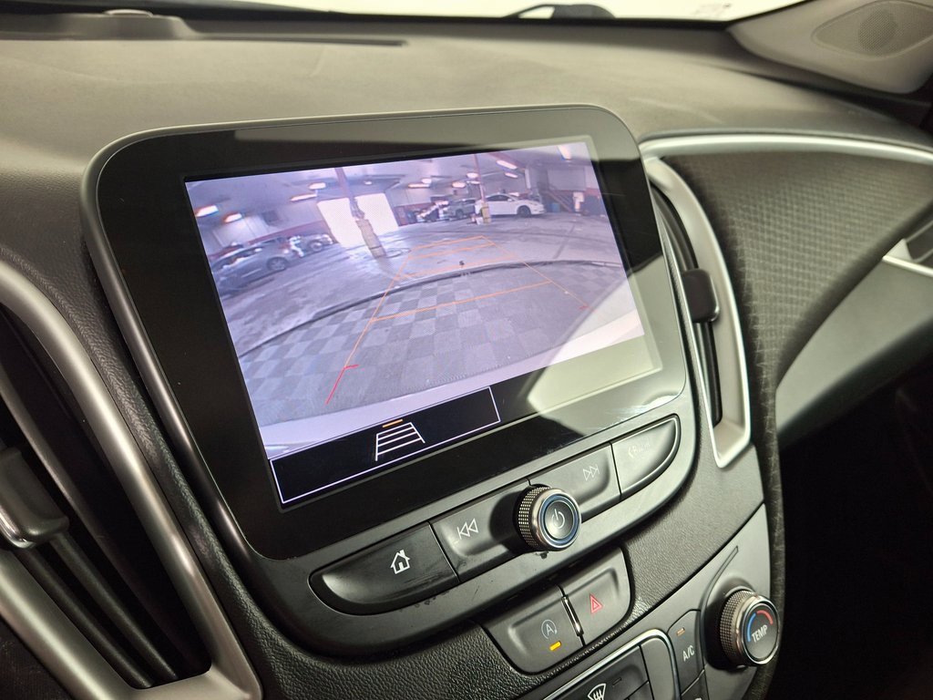 Used 2022 Chevrolet Malibu RS image 22