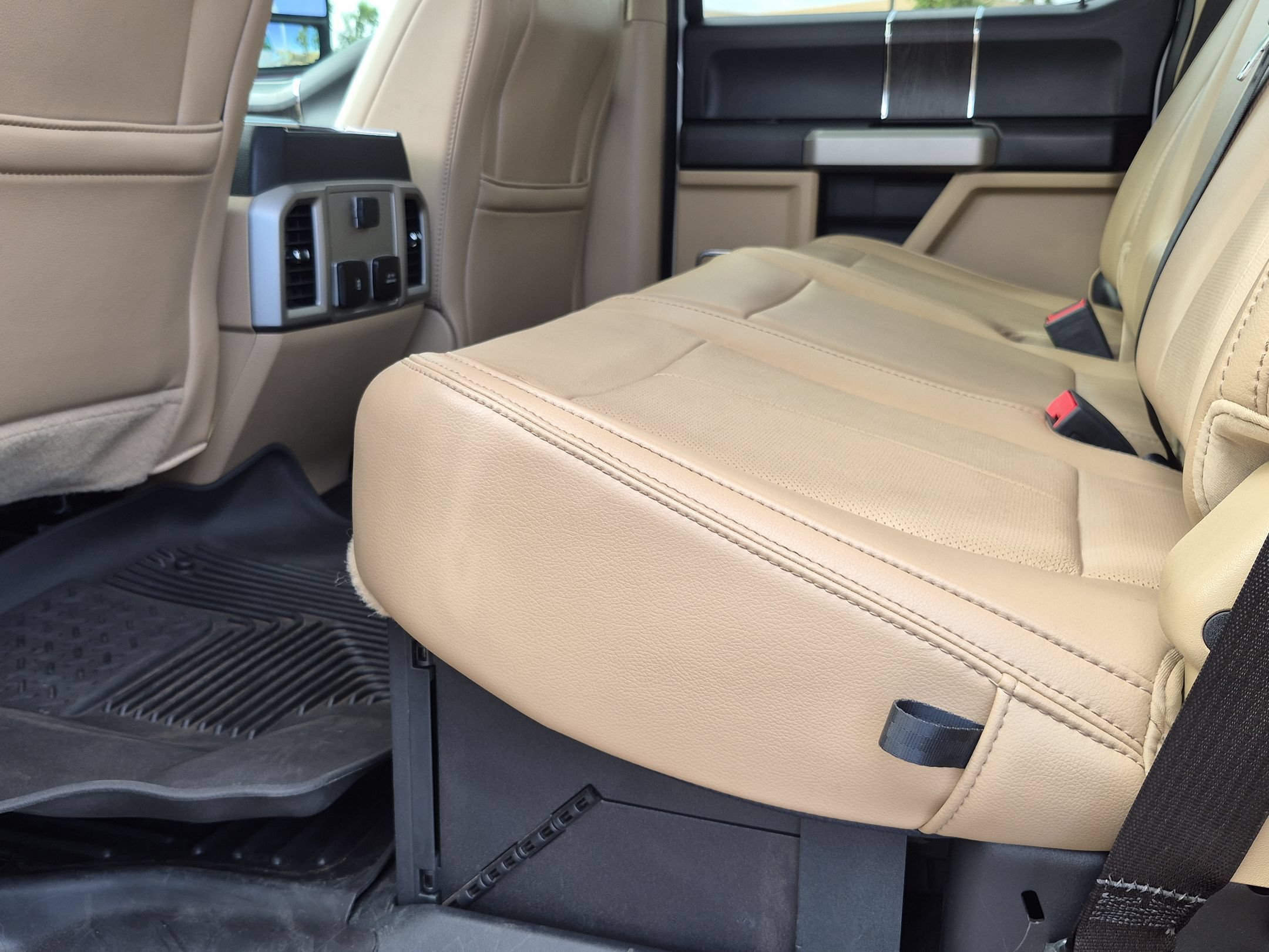 Used 2020 Ford F350 Lariat w/ Lariat Ultimate Package AWD/4WD image 25
