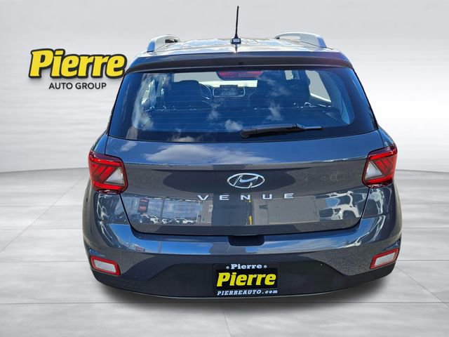 Used 2025 Hyundai Venue SEL image 4